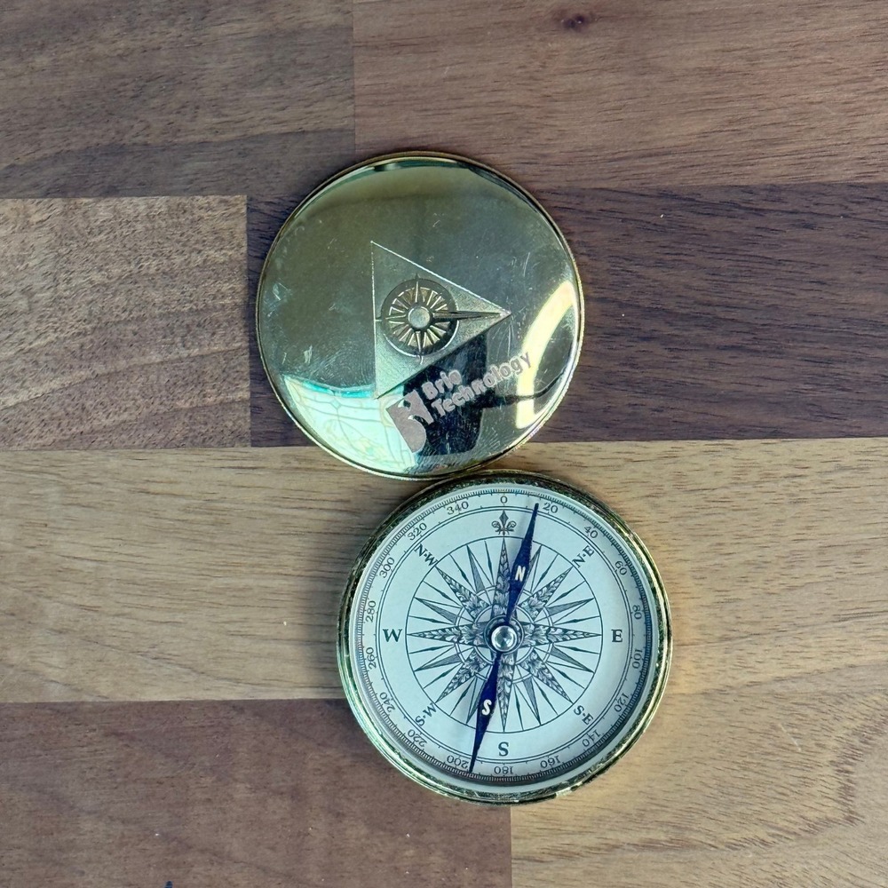Brio Technology Vintage Pocket Compass Gold Tone Pyramid Logo 2 Inch